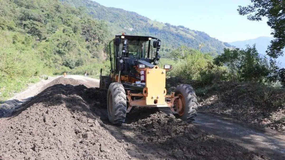 Obras maquinaria caminos carretas 01